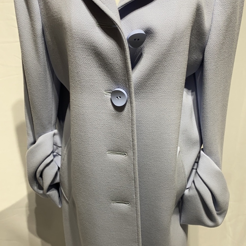 Prada - spring coat - Picture 2 of 11